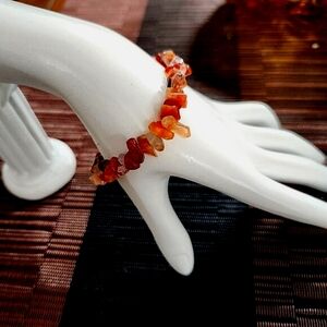 Pretty Polished Rock & Bracelet Clear Orange Brown & Amber Colour on an Elastic